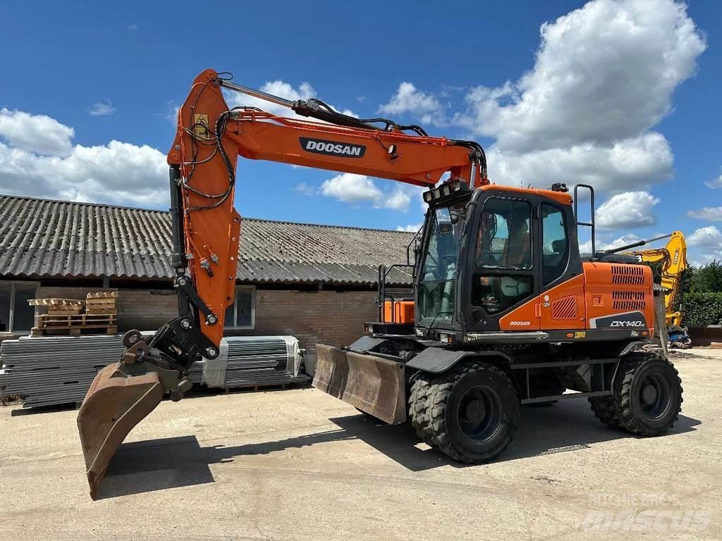 Doosan DX140W-5 Kolesové rýpadlá