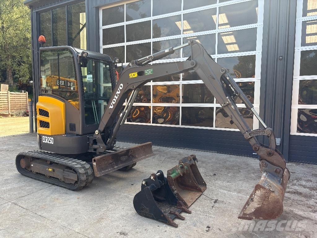 Volvo ECR 25 D Mini rýpadlá < 7t