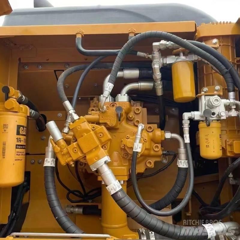 CAT 330 D Pásové rýpadlá