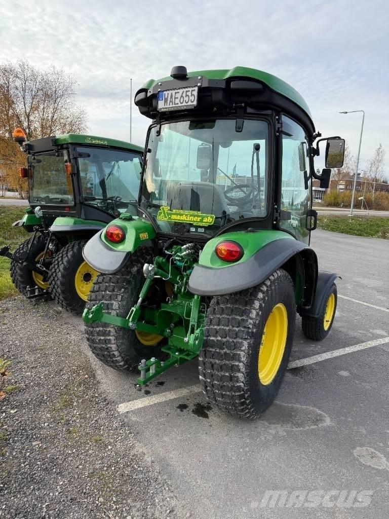 John Deere 3046 R Kompaktné traktory