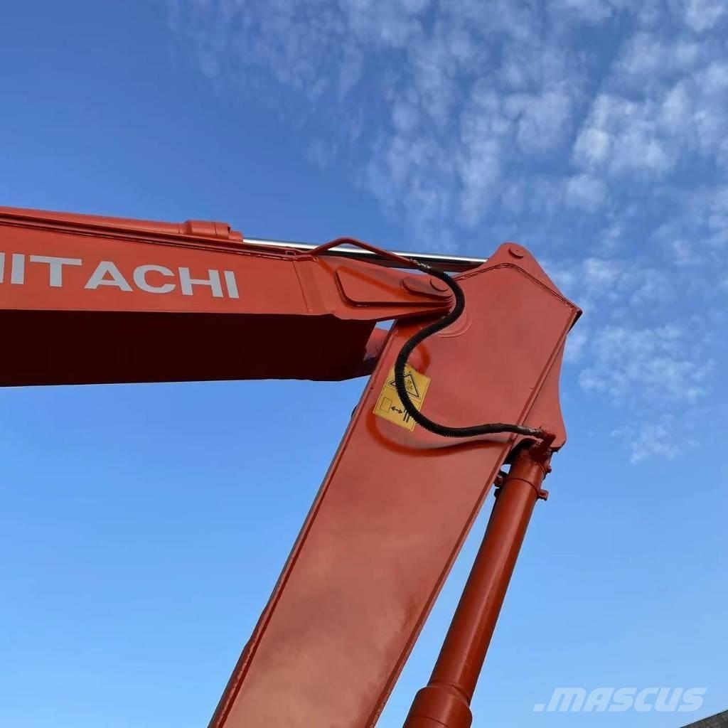 Hitachi ZX200 Pásové rýpadlá