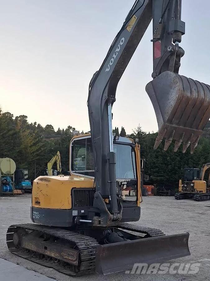 Volvo ECR88PLUS Midi rýpadlá 7 t - 12 t