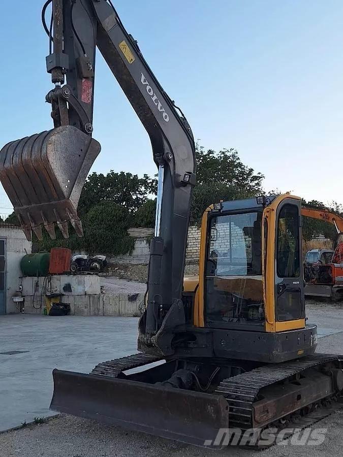 Volvo ECR88PLUS Midi rýpadlá 7 t - 12 t