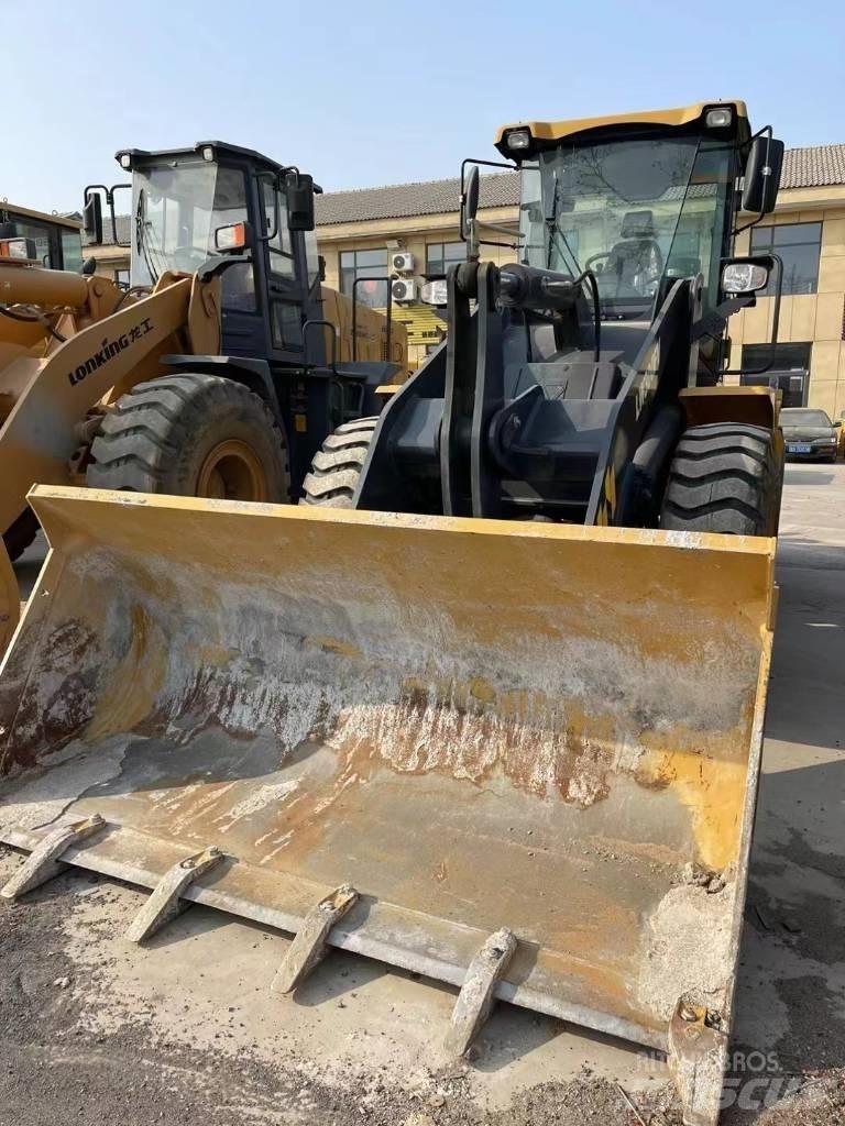 XCMG LW 300 FV Kolesové nakladače