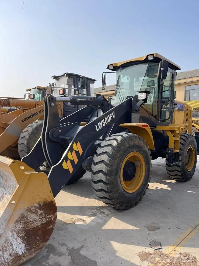 XCMG LW 300 FV Kolesové nakladače