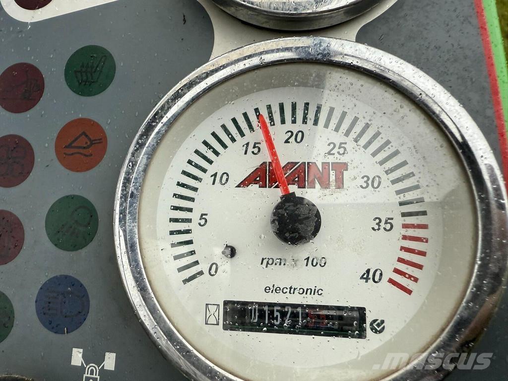 Avant 635 Kolesové nakladače