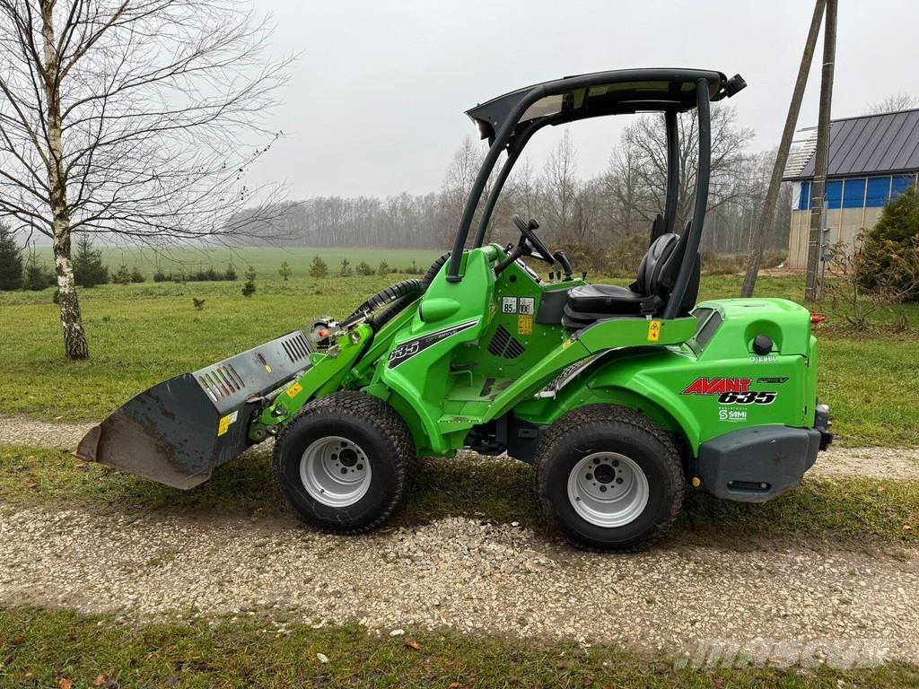 Avant 635 Kolesové nakladače