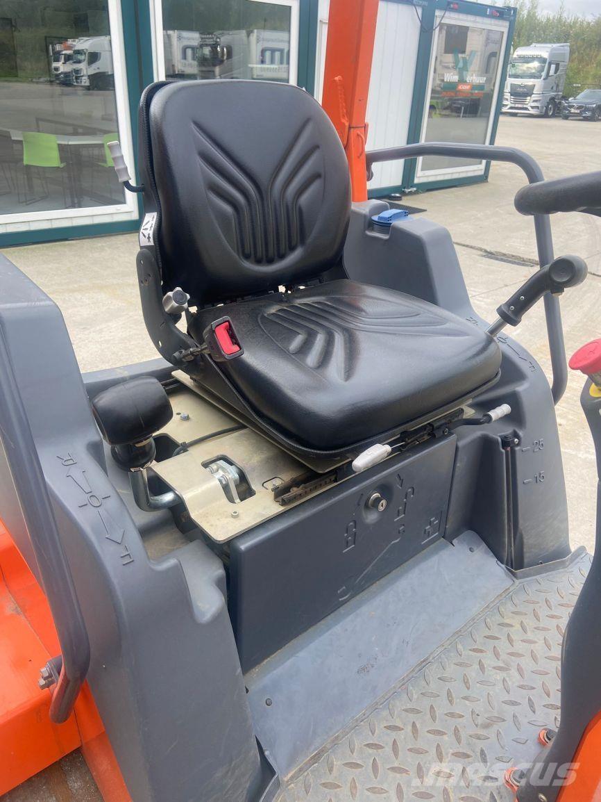 Hamm HD12VV (5986) Pôdne kompaktory