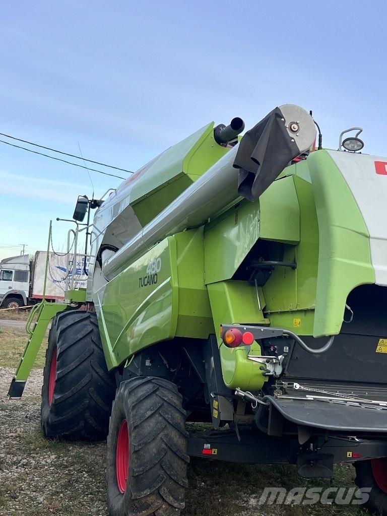 CLAAS Tucano 480 Kombinované zberacie stroje