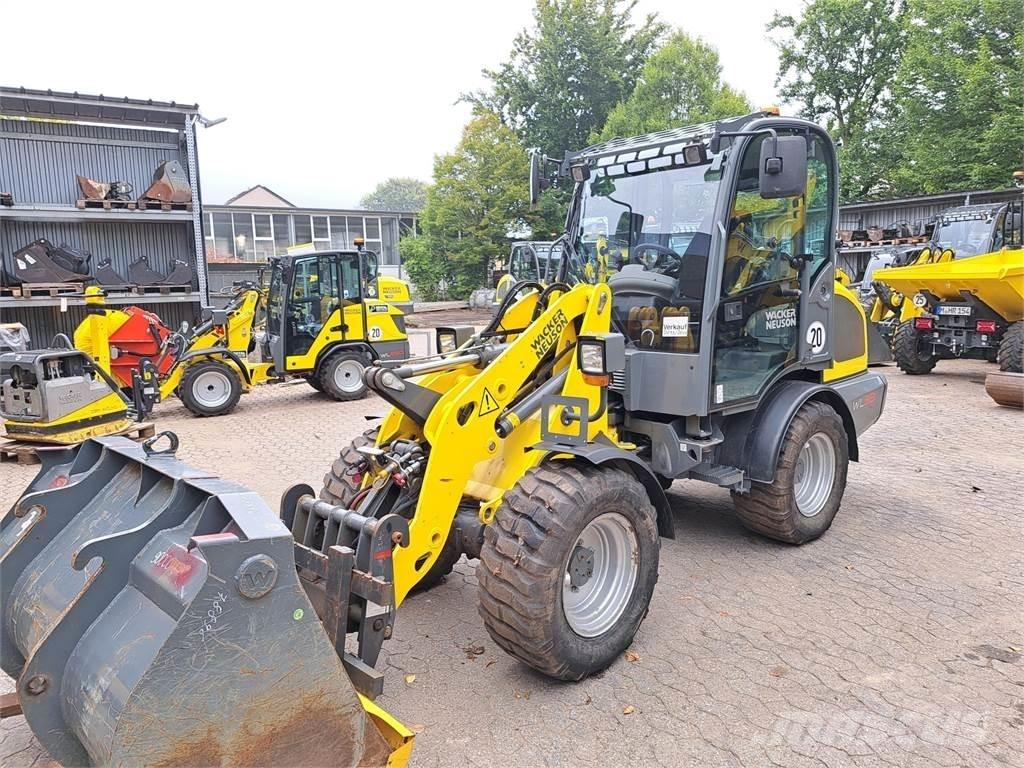 Wacker Neuson WL38 Kolesové nakladače