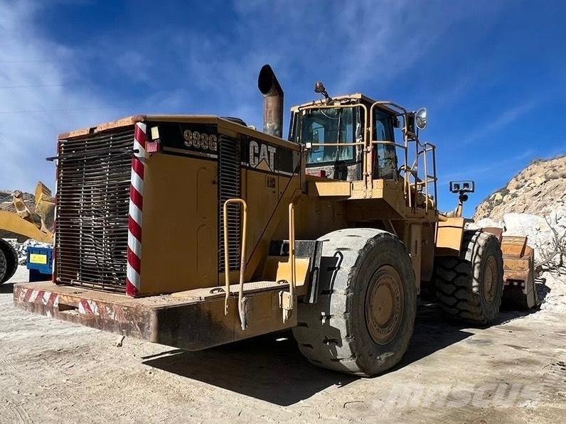CAT 988 G Kolesové nakladače