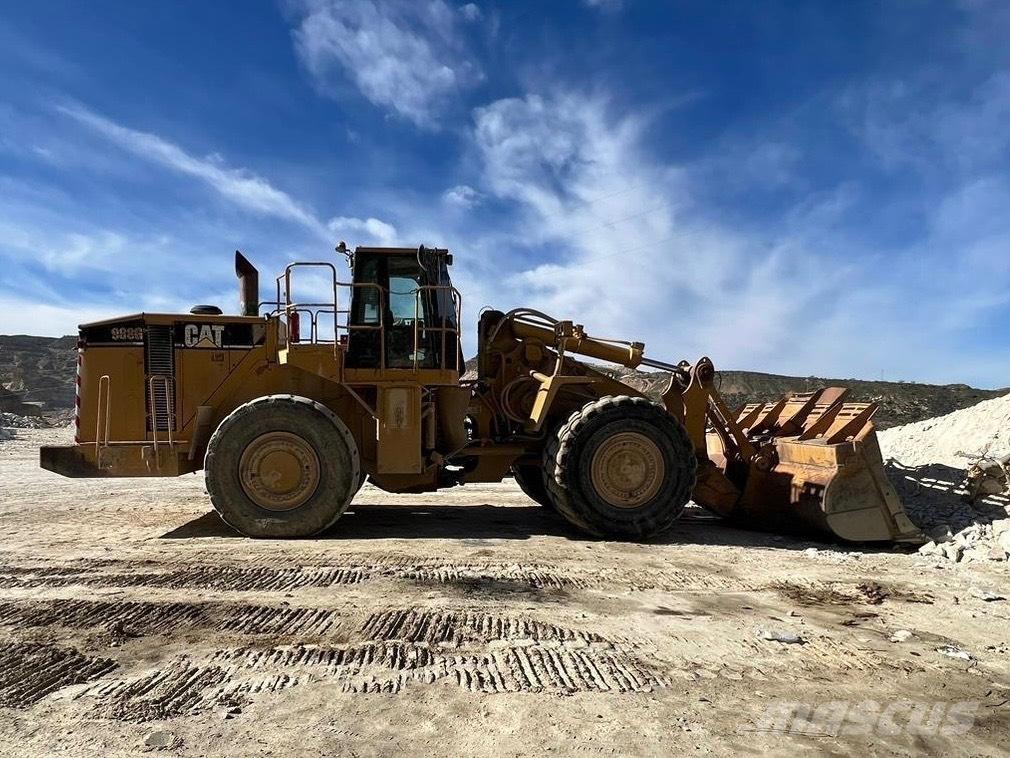 CAT 988 G Kolesové nakladače