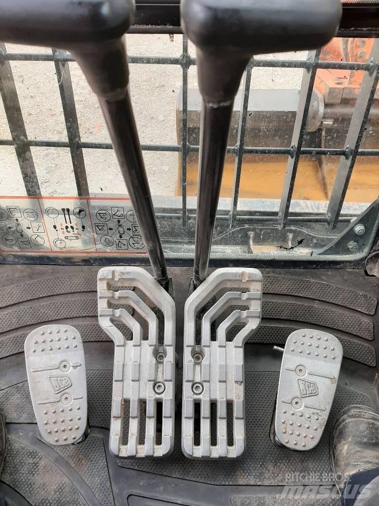 JCB JZ141 LC Pásové rýpadlá