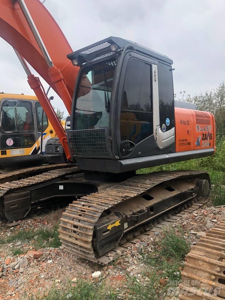 Hitachi ZX 240 Pásové rýpadlá