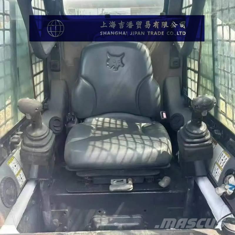 Bobcat S 330 Šmykom riadené nakladače