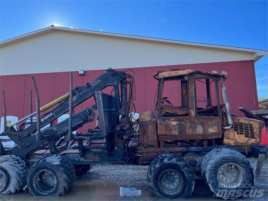Komatsu 840TX Lesné traktory