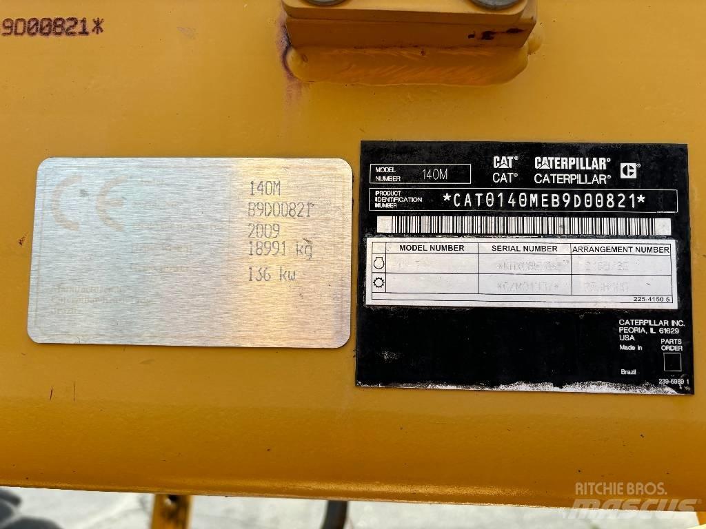 CAT 140 M Grejdery