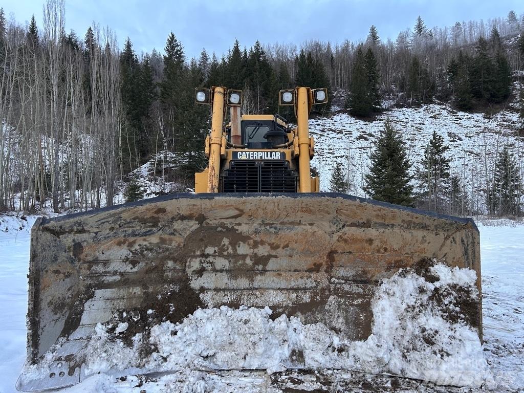 CAT D 8 R Pásové dozéry