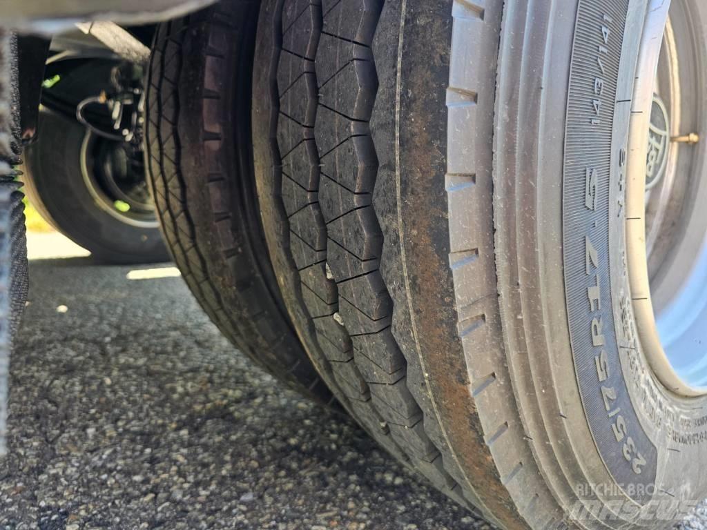 Fliegl DTS-S 300 Nízko rámové nákladné automobily