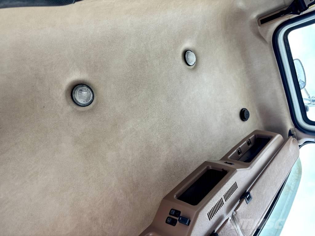 Mack GU713 Vyslobodzovacie vozidlá