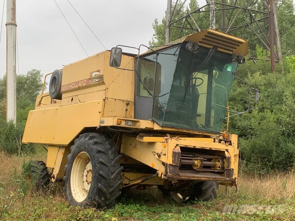 New Holland TX 32 Kombinované zberacie stroje