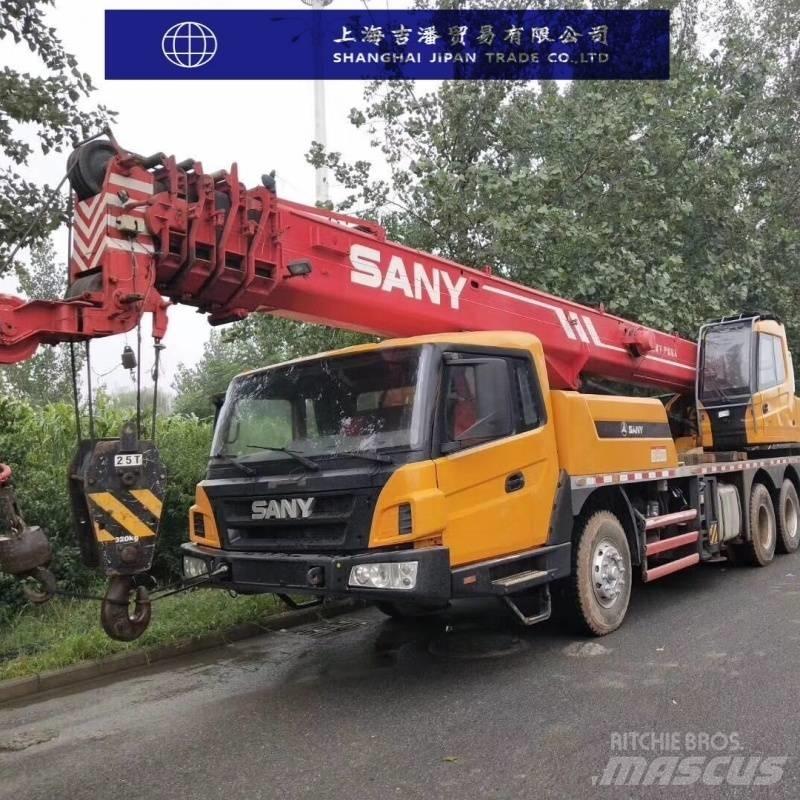 Sany STC 250 Univerzálne terénne žeriavy