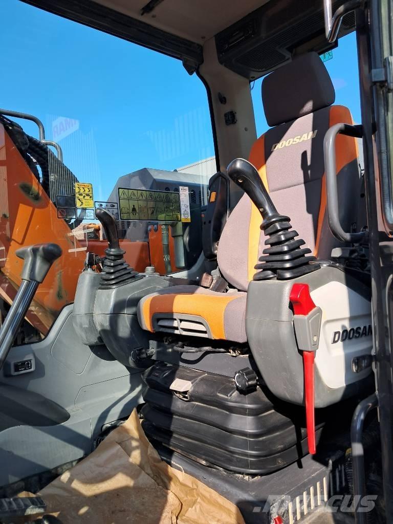 Develon DX 140 LCR-5 Pásové rýpadlá