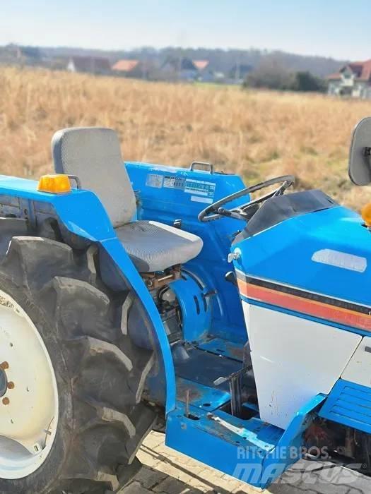 Mitsubishi MT3201 Kompaktné traktory