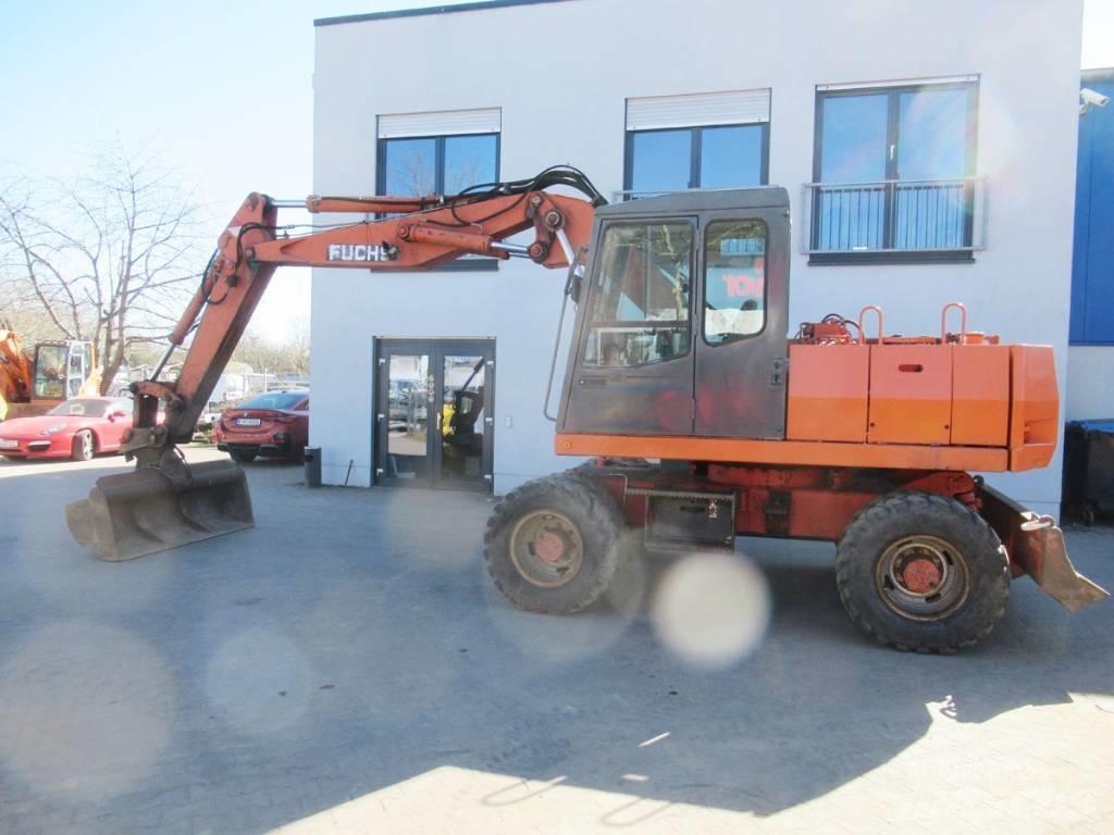 Fuchs 712M Kolesové rýpadlá
