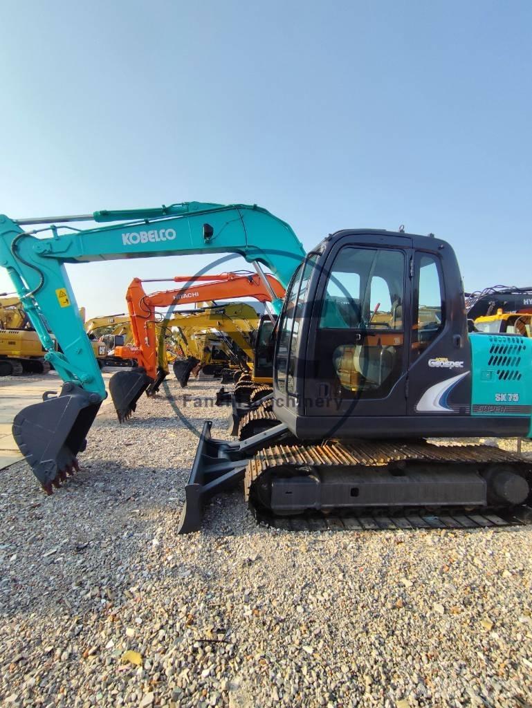 Kobelco SK 75 Pásové rýpadlá