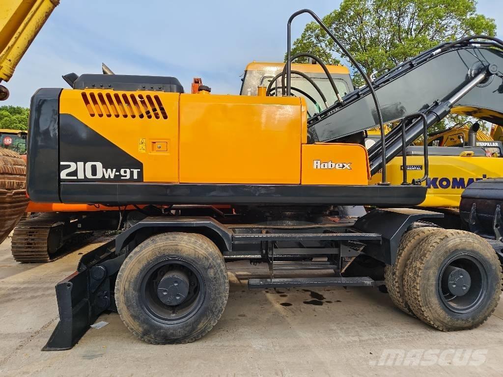 Hyundai R210W-9 Kolesové rýpadlá