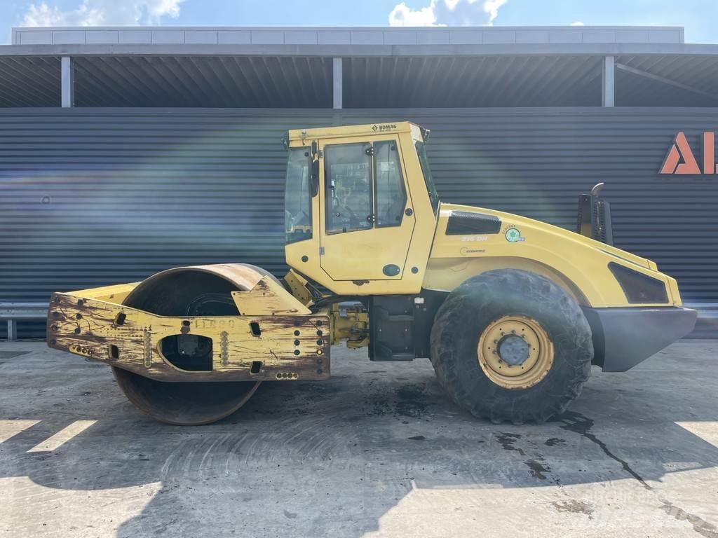 Bomag BW 216 DH-4 Ťahačové valce