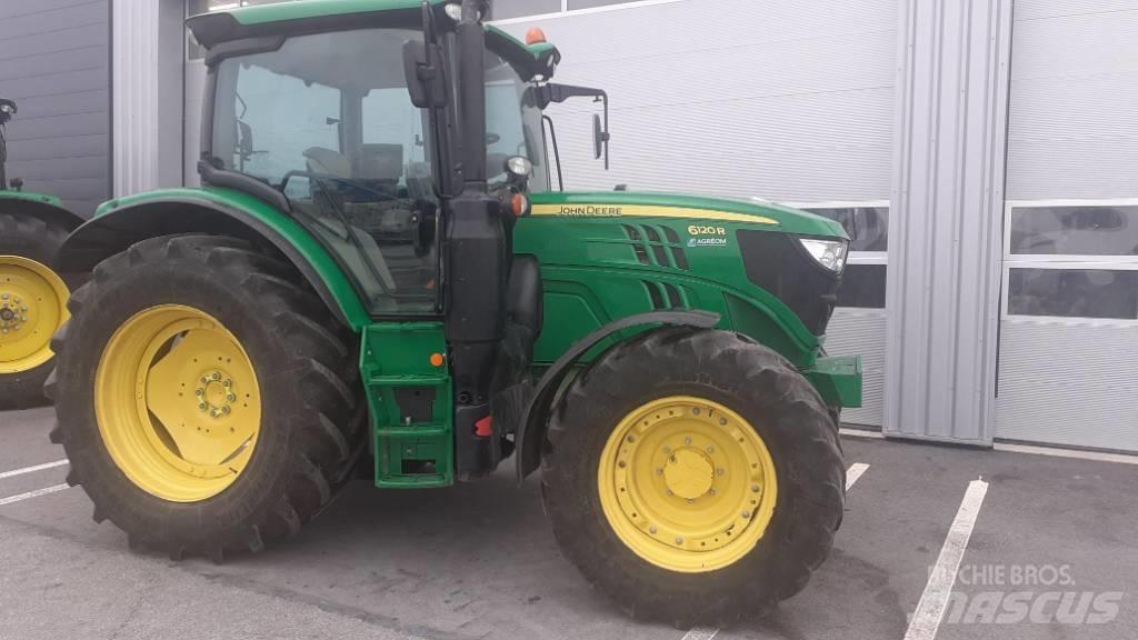 John Deere 6120 R Traktory