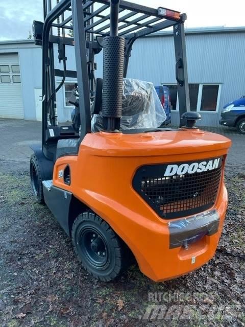Doosan D30NXS Dieselové vozíky