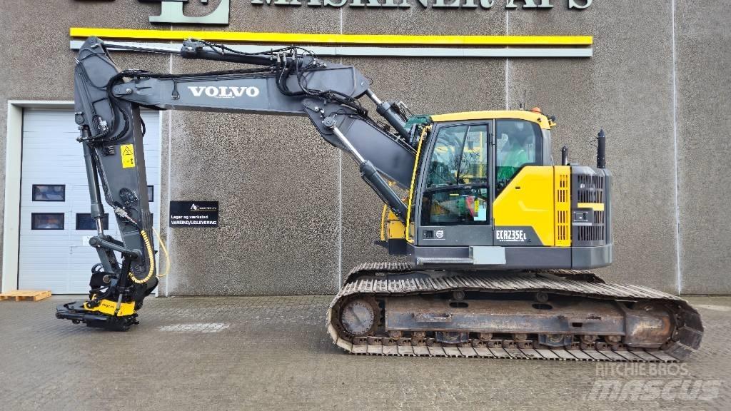 Volvo ECR 235 E L Pásové rýpadlá