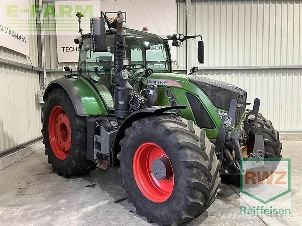 Fendt 700 vario s4 Traktory