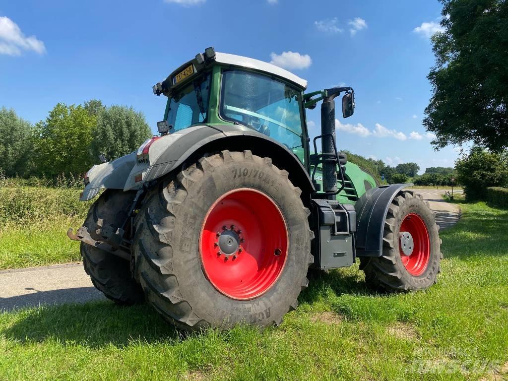 Fendt 933 Vario Traktory