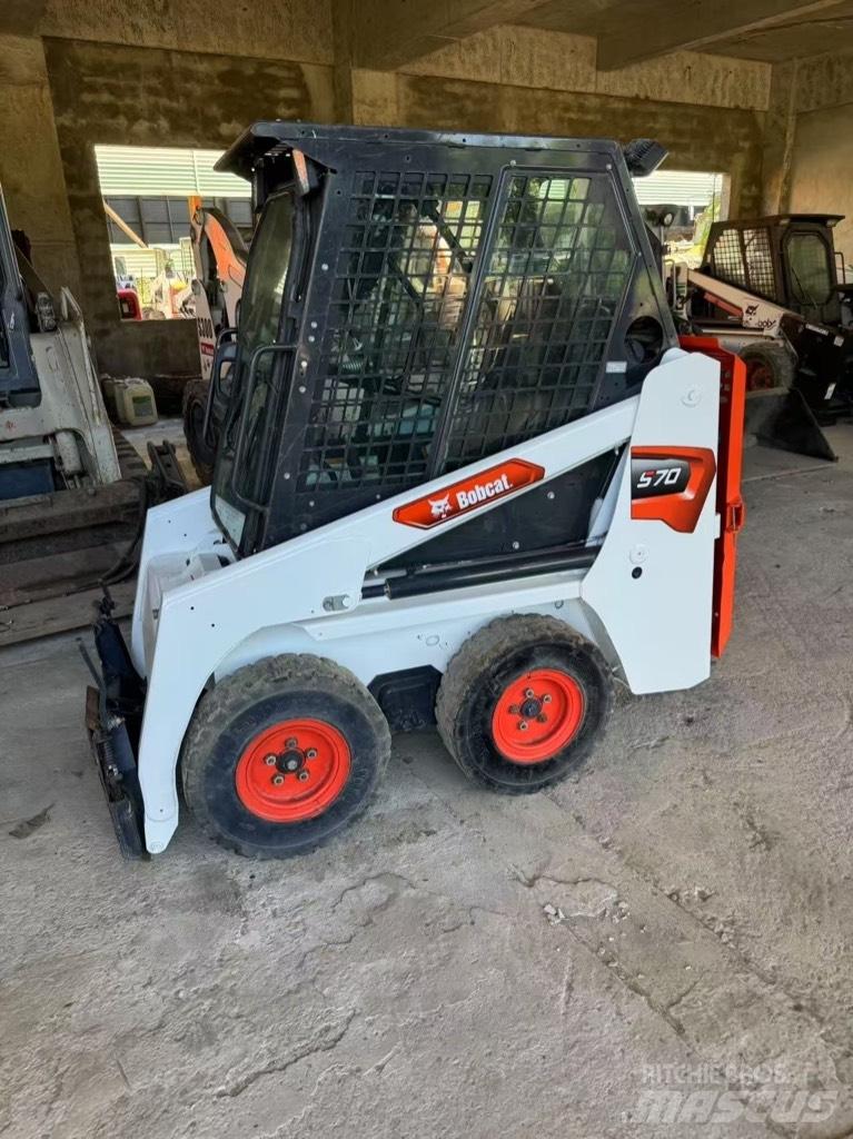 Bobcat S 70 Šmykom riadené nakladače
