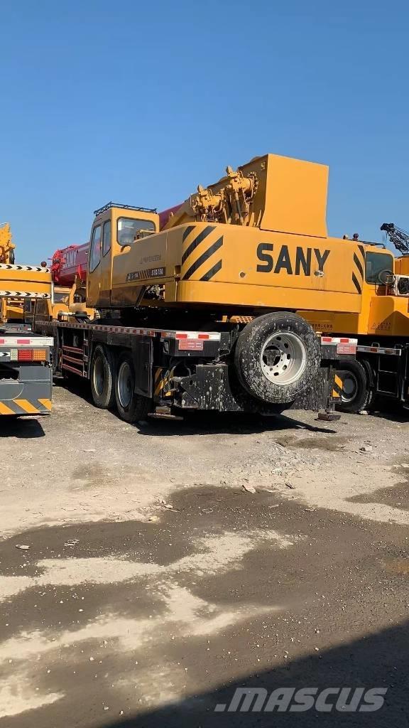 Sany 750s Univerzálne terénne žeriavy