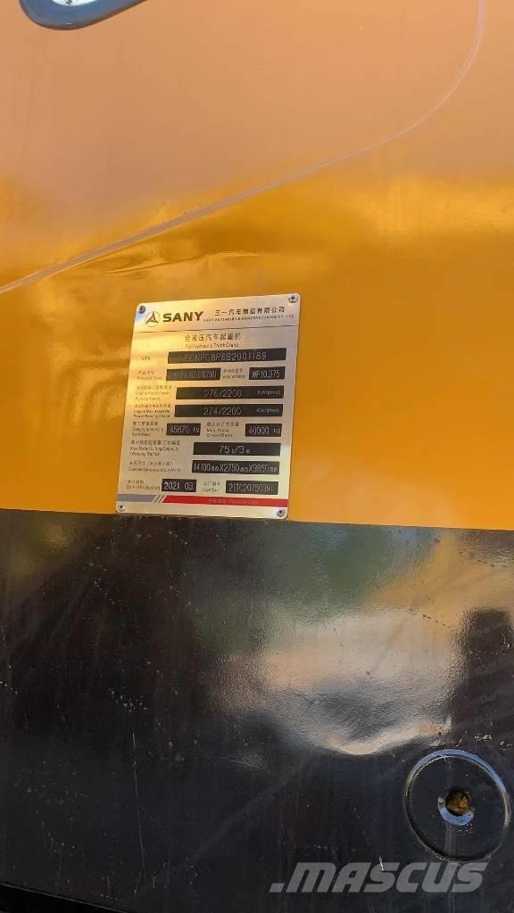 Sany 750s Univerzálne terénne žeriavy