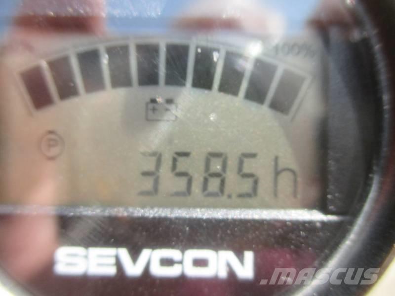 Manitou 170AETJ Kĺbové plošiny