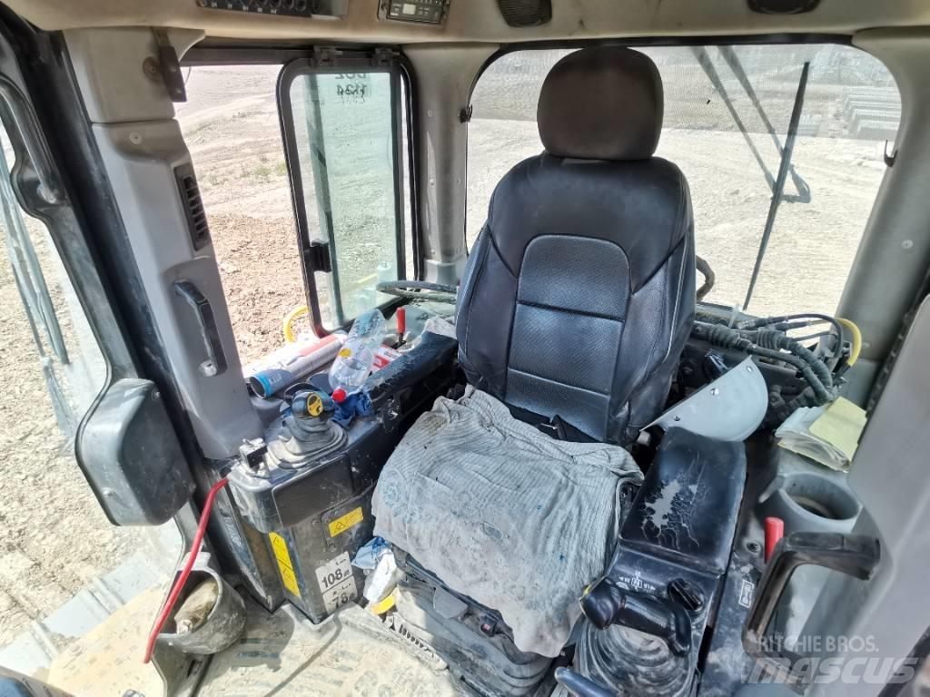 Komatsu D 65 PX-17 Pásové dozéry