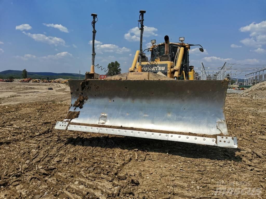 Komatsu D 65 PX-17 Pásové dozéry