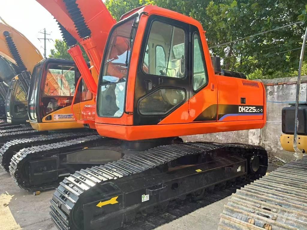Doosan DH 225 LC-7 Pásové rýpadlá