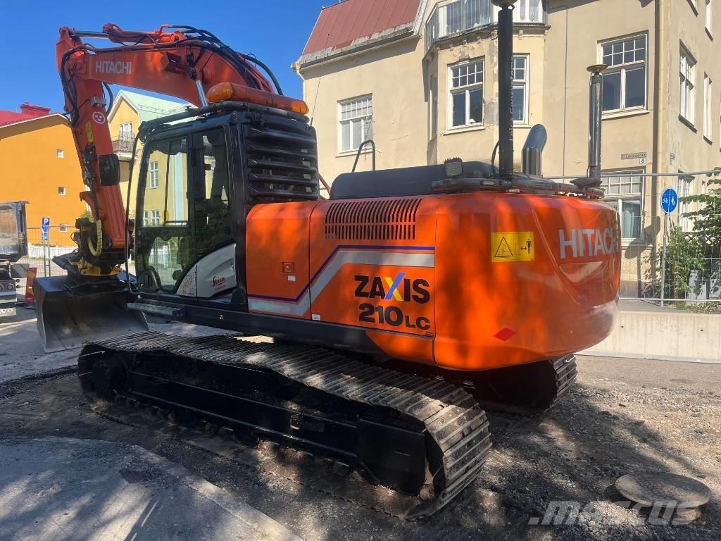 Hitachi ZX 210 Pásové rýpadlá