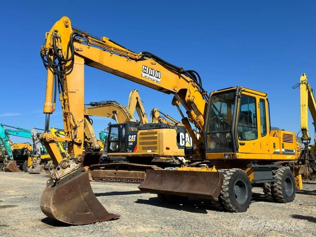 Liebherr A 900 B Kolesové rýpadlá