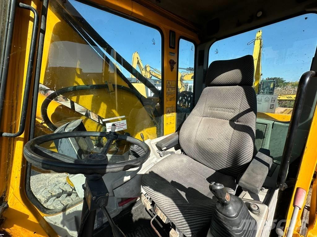 Liebherr A 900 B Kolesové rýpadlá