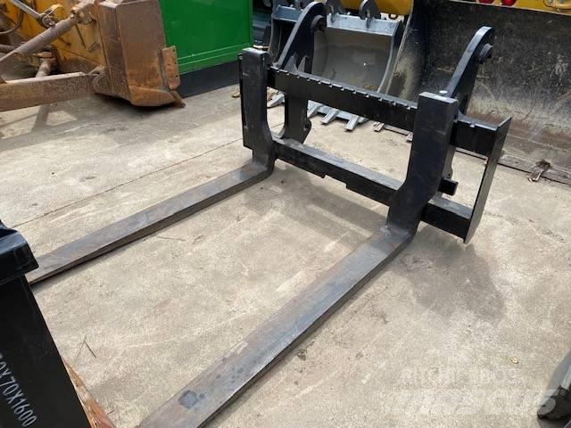 CAT 926-930-938 Vidlica