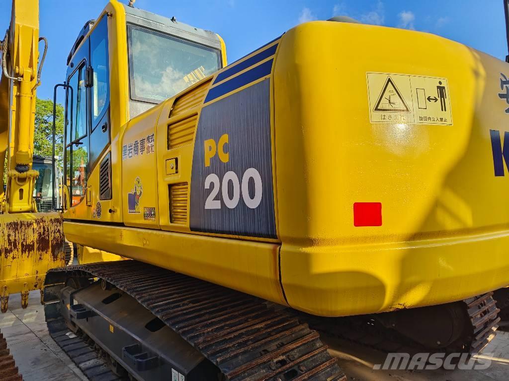 Komatsu PC 200-8 Pásové rýpadlá