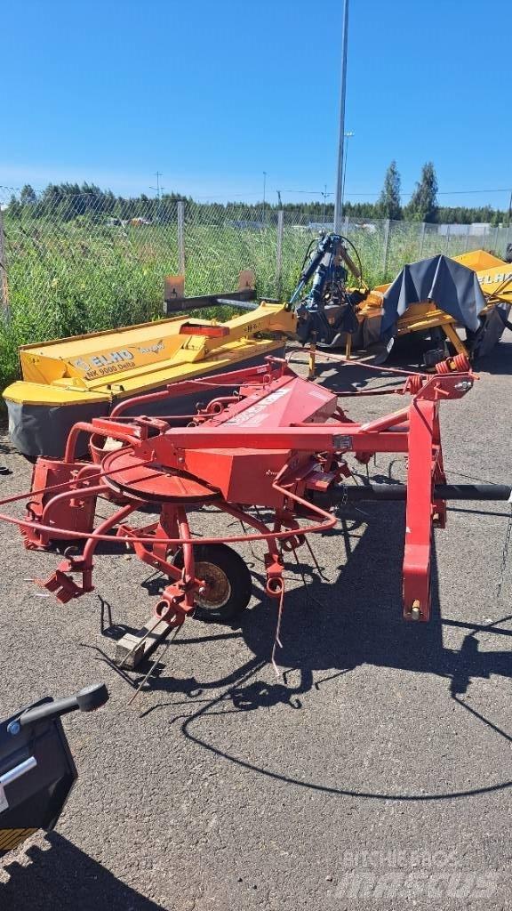 JF CR 320 Obracače a zhrabovače sena